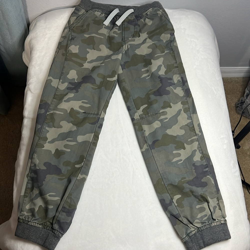 Boys Cat & Jack Camo Joggers Size 8/10
